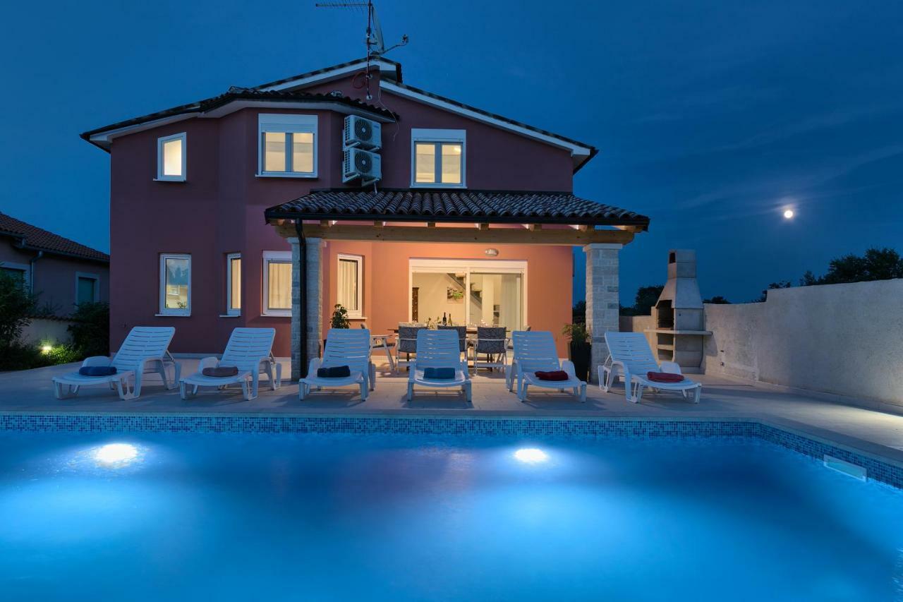 Holiday Home Nikol Póla Kültér fotó